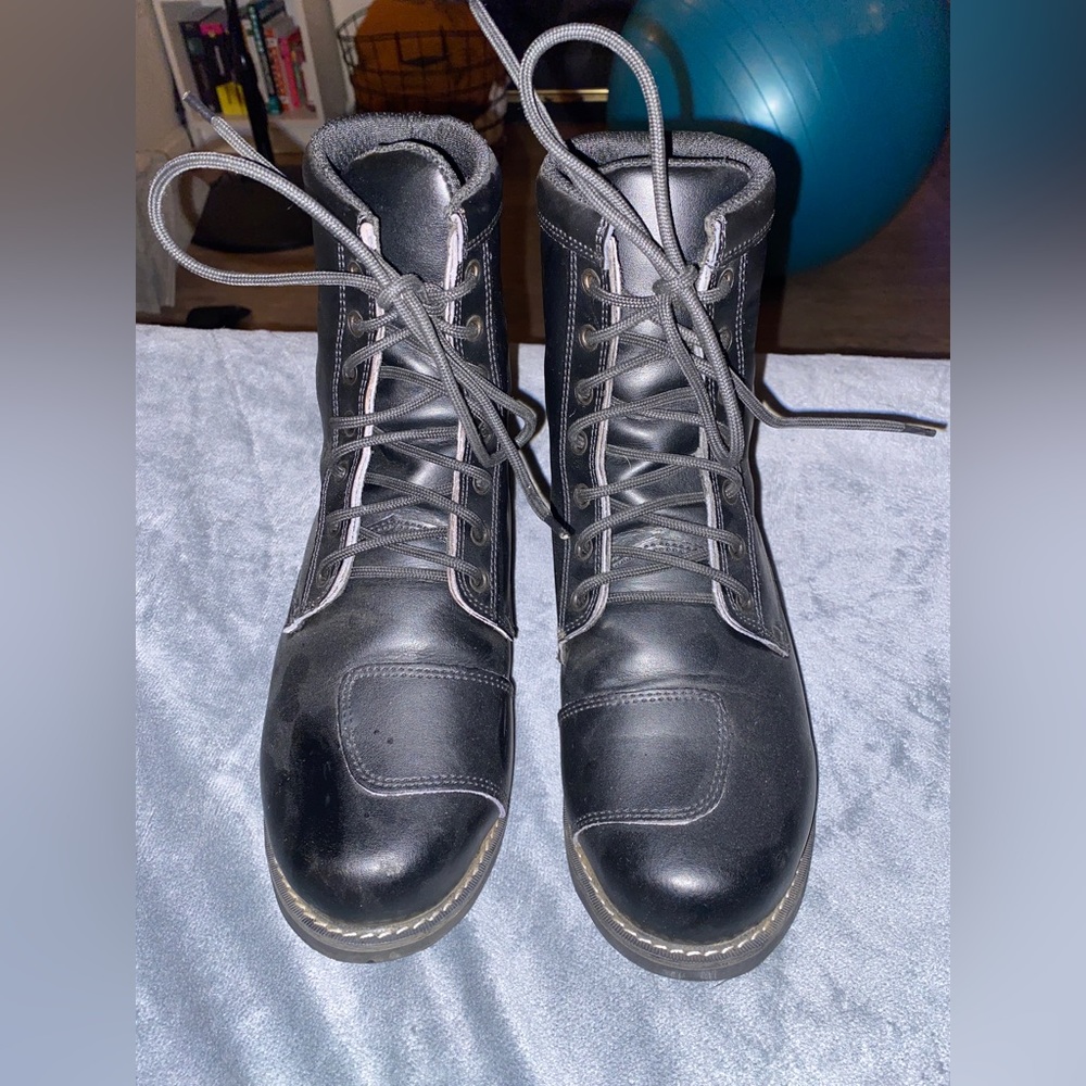 Street & Steel Heritage womens motorcycle boots